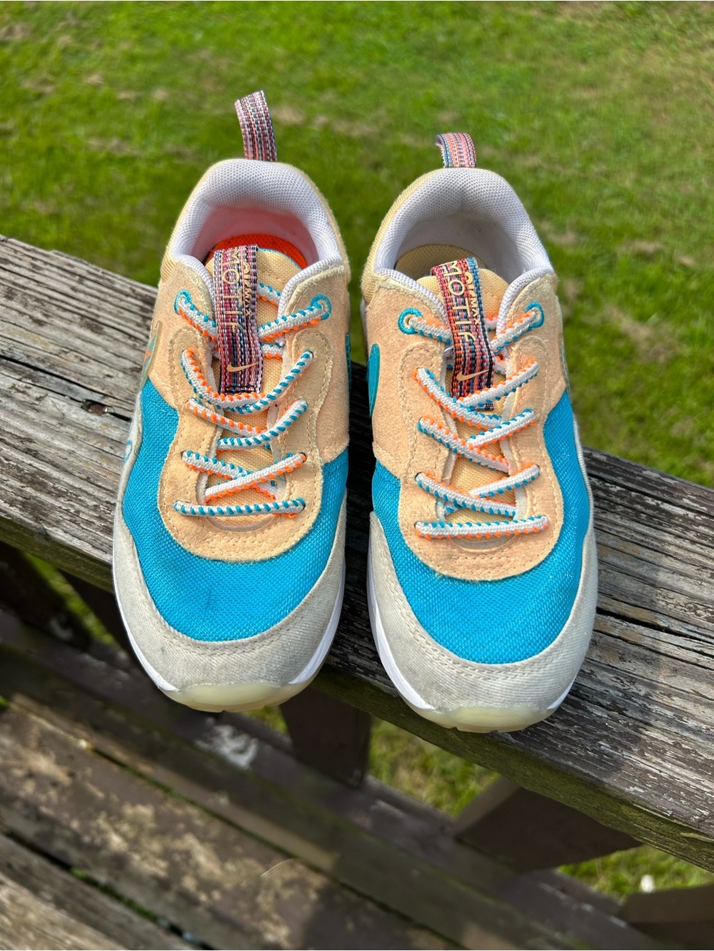 Nike Kids Teal and Peach Athletic Sneakers